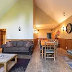 Lorimer Ridge Lodge